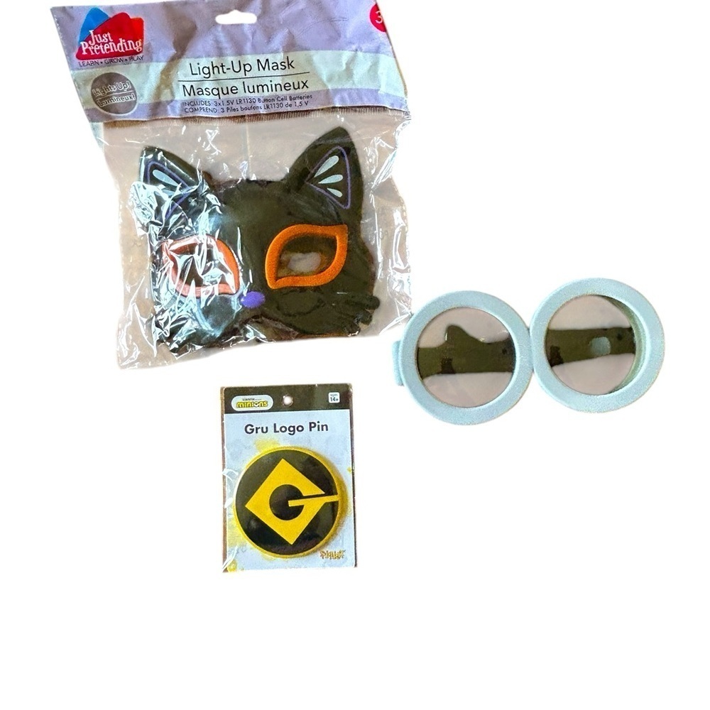 Kids Dress Up Bundle with Light Up Mask And Minion Goggles